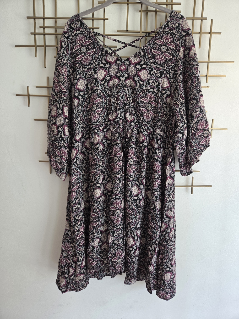 Torrid Size 1 (14/16) Boho Medallion Floral Criss Cross Dress